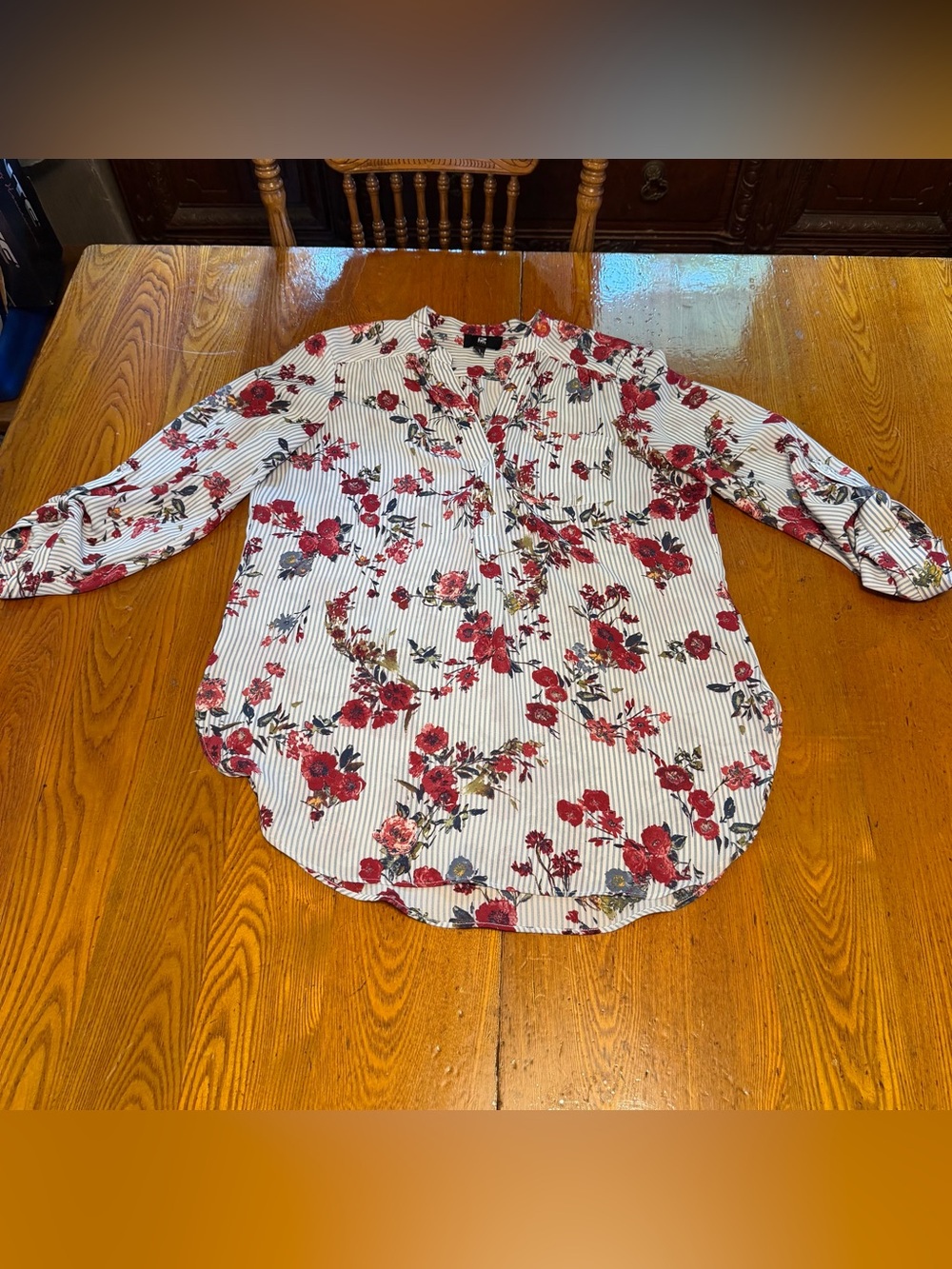 iZ Byer Floral Stripe V-Neck Blouse - White with Red Floral Size XL